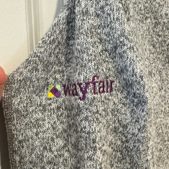 Wayfair Branded Grey Quarter Zip Patagonia Pullover - Size‎ Medium - Picture 4 of 5